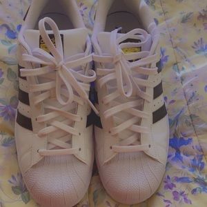 Adidas superstar